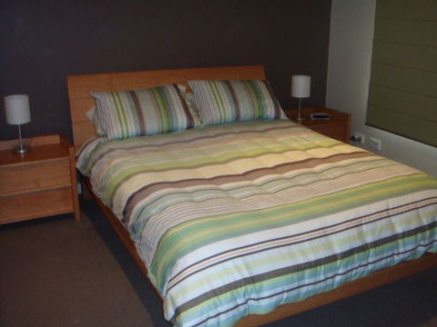 B Our Guest - Accommodation Nelson Bay 2